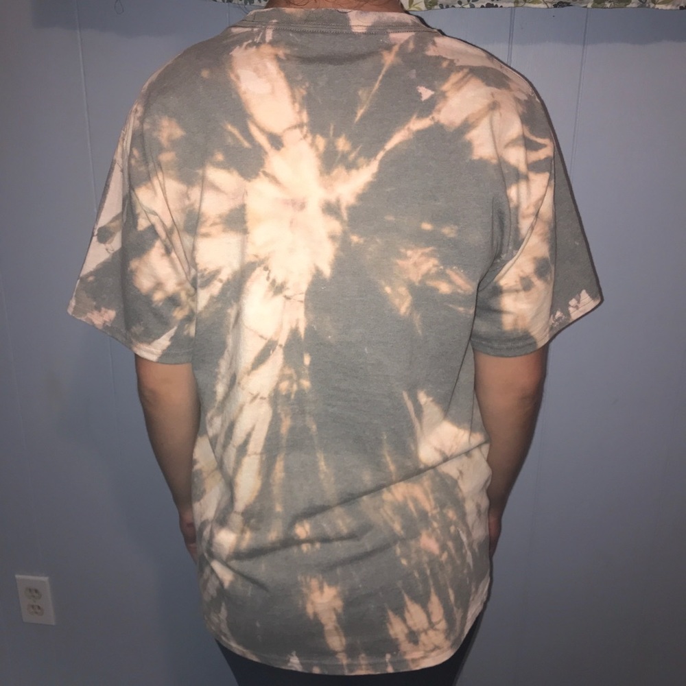 Custom UNISEX Bleach Tie Dye Shirt - Picture 5 of 8